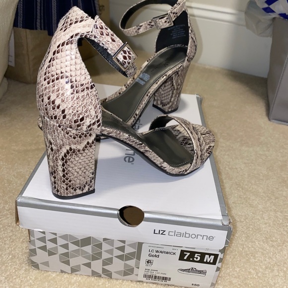 Snake Skin Pattern Heel - Picture 2 of 5